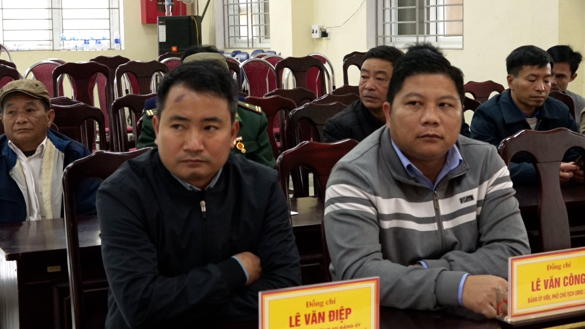Anh-tin-bai